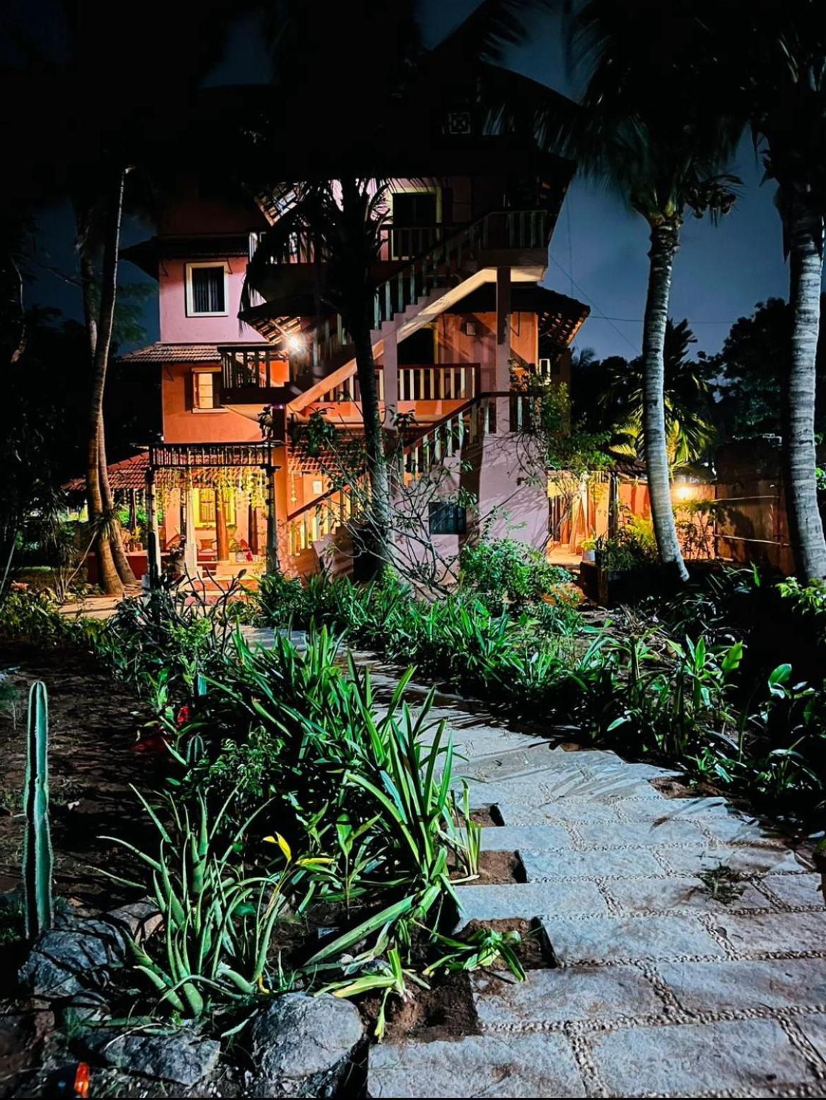 House Of Harmony, Auroville Exterior photo